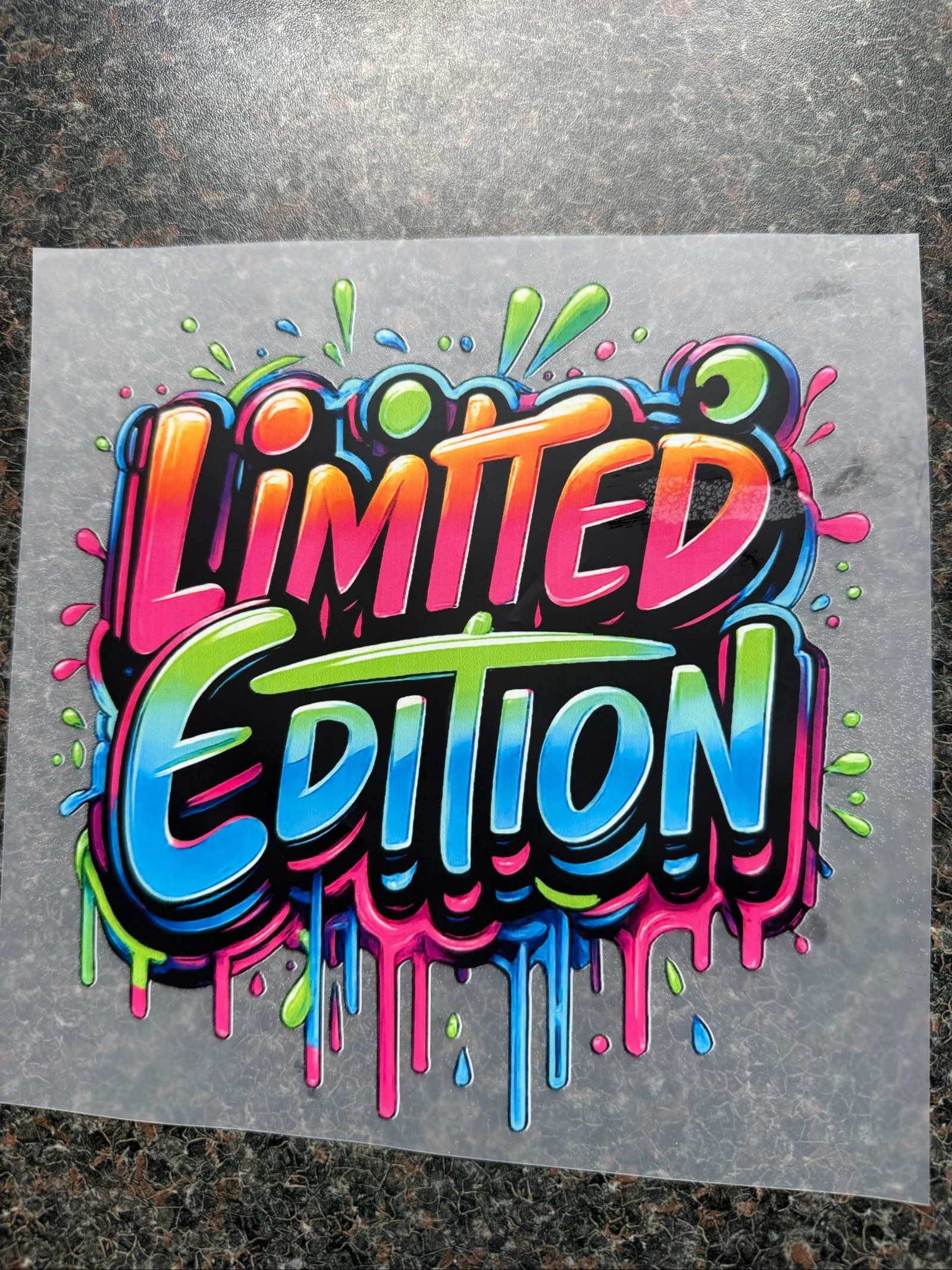 Limited Edition DTF Transfer - Kleurrijke Applicatie